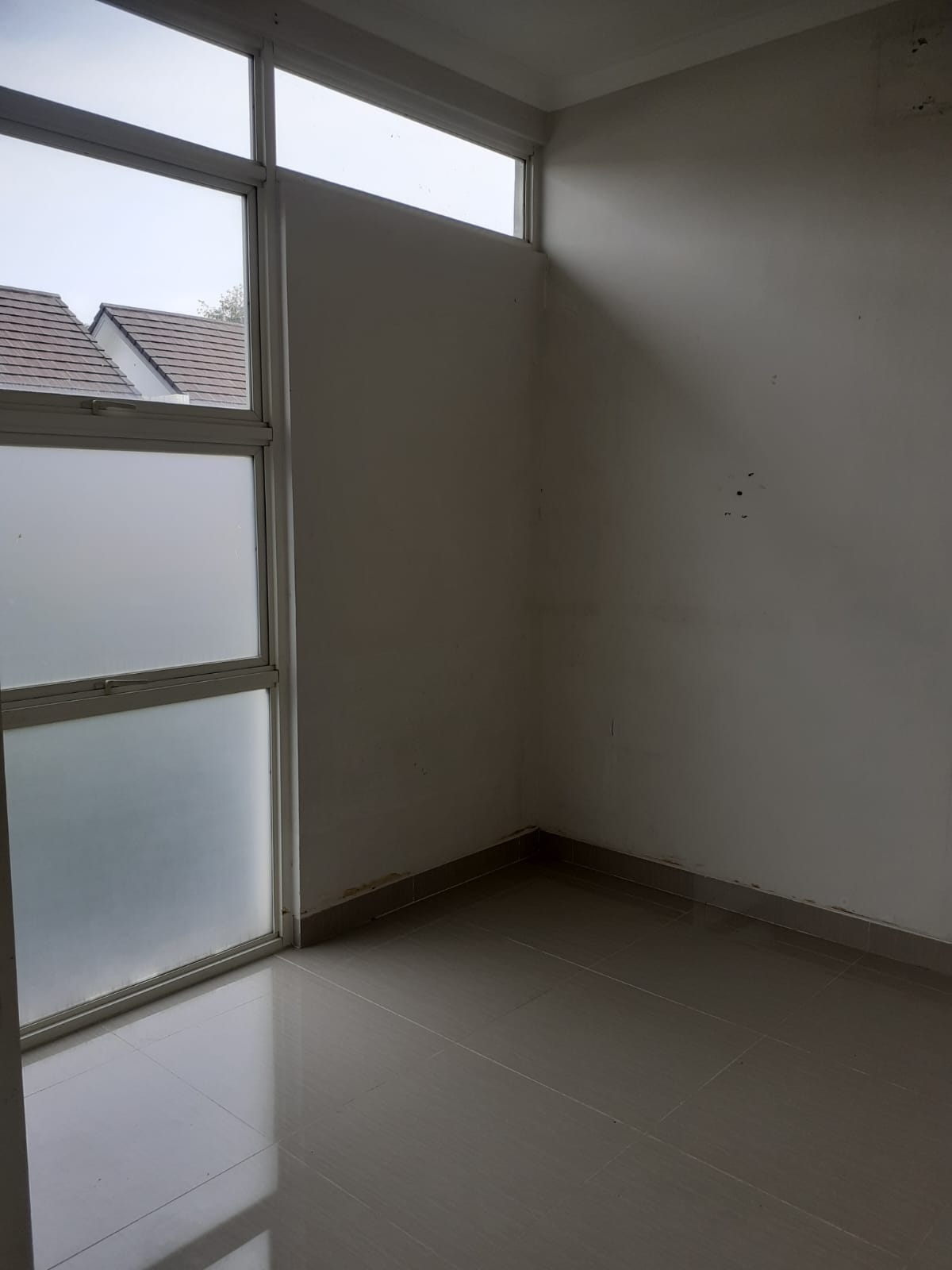 DiJual Rumah di Monte Cavallo Grand Wisata